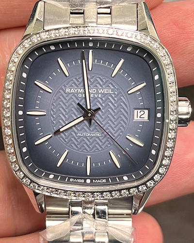 No Reserve - 2024 Raymond Weil Geneve Freelancer 34.5MM Blue Dial Steel Bracelet (2490-STS-50051)