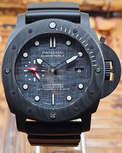 2019 Panerai Submersible Luna Rossa 47MM Grey Dial Rubber Strap (PAM01039)