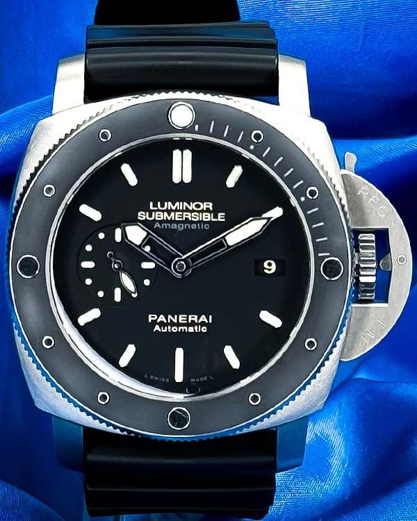 2014 Panerai Luminor Submersible 1950 Amagnetic 47MM Black Dial Rubber Strap (PAM00389)