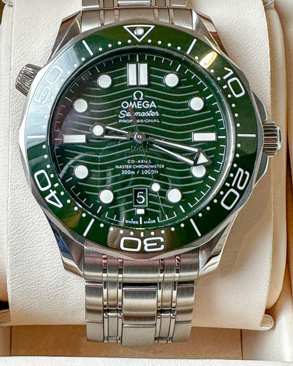 2023 Omega Seamaster Professional Diver 300M 42MM Green Dial Steel Bracelet (210.30.42.20.10.001)