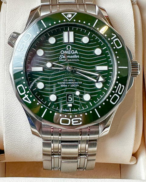 2023 Omega Seamaster Professional Diver 300M 42MM Green Dial Steel
