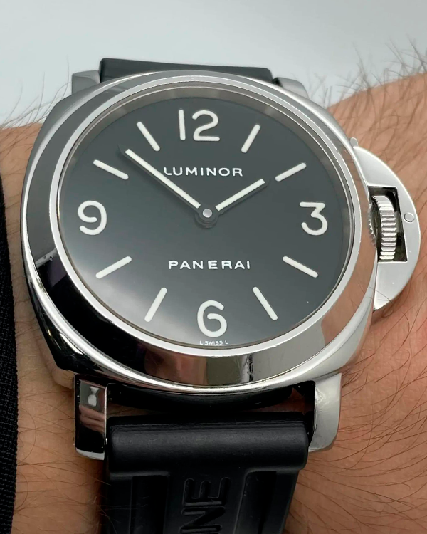 Panerai Luminor 44MM Black Dial Rubber Strap (PAM00002)