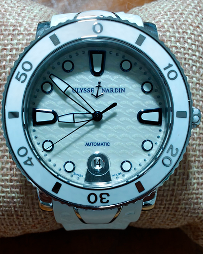 Ulysse Nardin Lady Diver 40MM Mother of Pearl Dial Rubber Strap (8103-101-3/00)