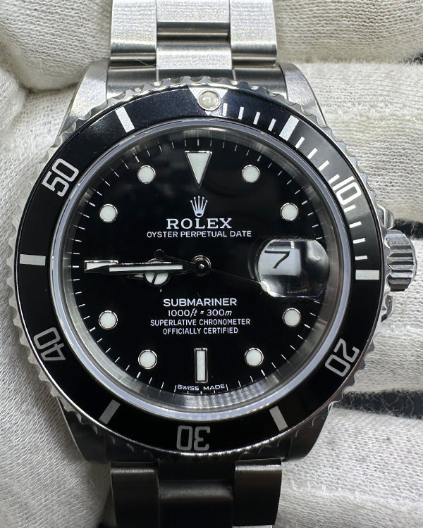 Rolex Submariner Date 40MM Black Dial Oyster Bracelet (16800)