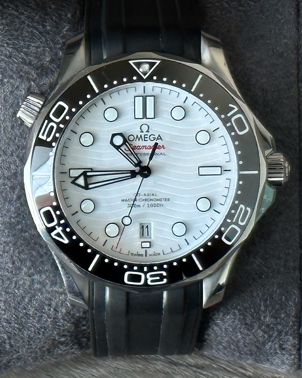 Omega Seamaster 300M Diver Co-Axial 42MM Strap Steel White Dial (210.32.42.20.04.001)