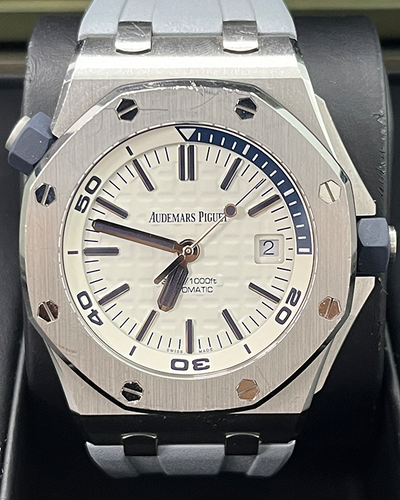 2020 Audemars Piguet Royal Oak Offshore Diver 42MM White Dial Rubber Strap (15710ST.OO.A010CA.01)