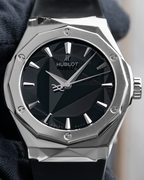 Hublot Classic Fusion "Orlinski Titanium" 40MM Black Dial Rubber Strap (550.NS.1800.RX.ORL19)