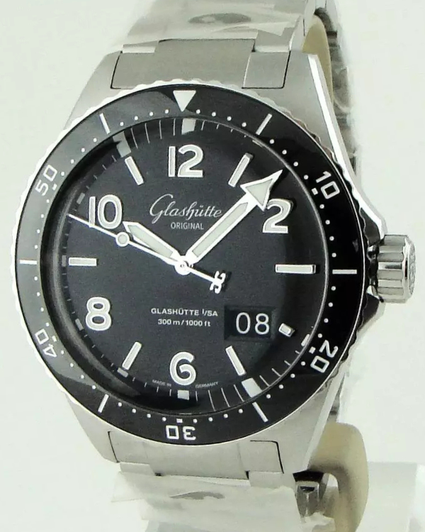 2024 Glashütte Original SeaQ Panoramadatum 43MM Black Dial Steel Bracelet (1-36-13-01-80-70)