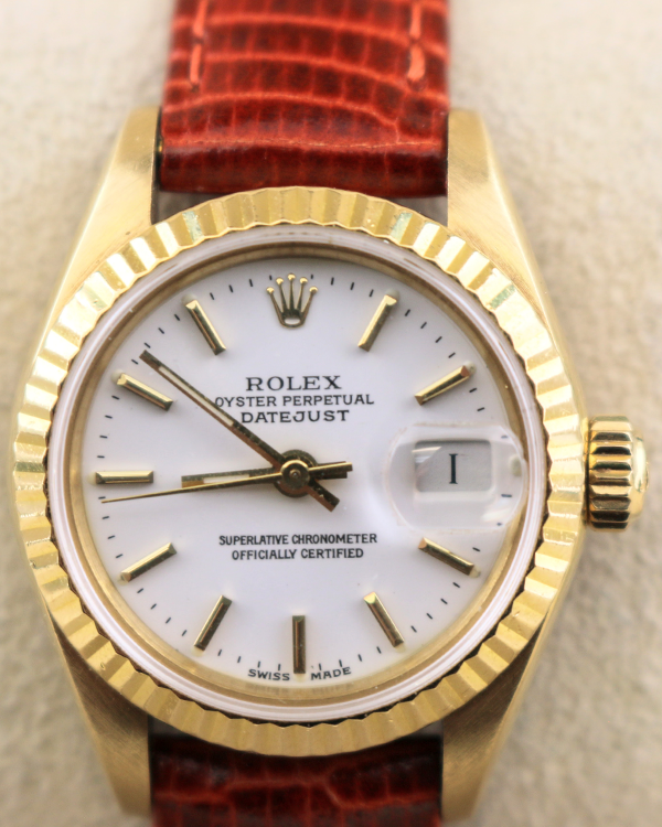 1989 (L Serial) Rolex Lady-Datejust Vintage 26MM White Dial Aftermarket Leather Strap (69178)