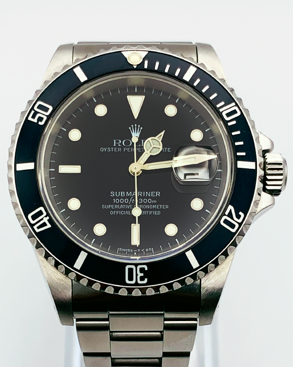 Rolex Submariner Date 40MM Black Dial Oyster Bracelet (16610)