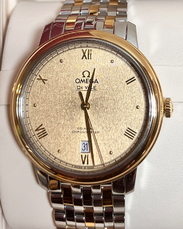 2023 Omega De Ville Prestige 39.5MM Champangne Dial Two-Tone Bracelet (424.20.40.20.08.002)