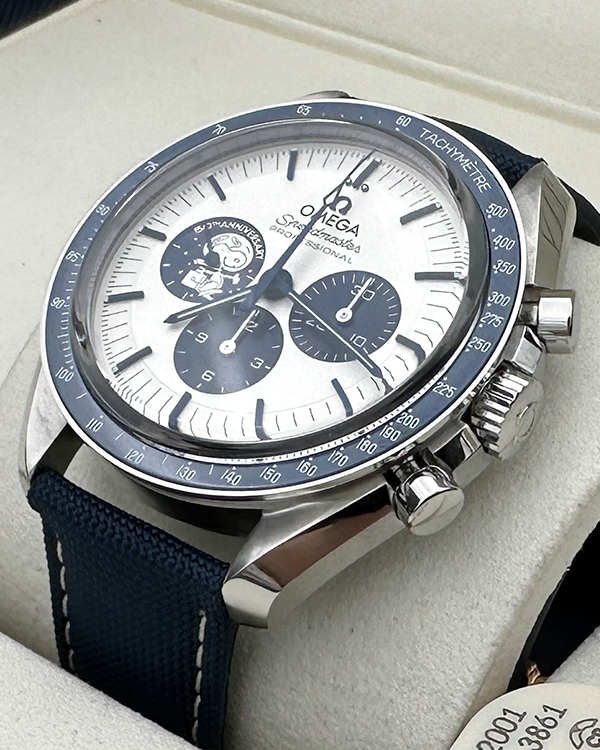 2023 Omega Speedmaster 50th Anniversary "Silver Snoopy Award" Chronometer Steel Silver Dial (310.32.42.50.02.001)