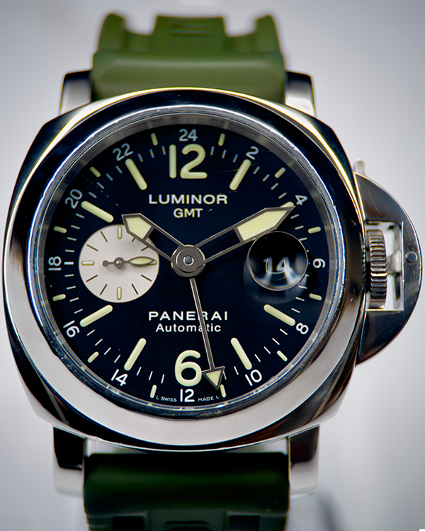 2012 Panerai Luminor GMT 44MM Black Dial Rubber Strap (PAM00088)