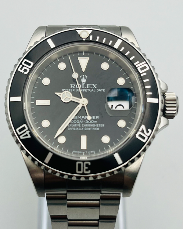 Rolex Submariner Date 40MM Black Dial Oyster Bracelet (16610)