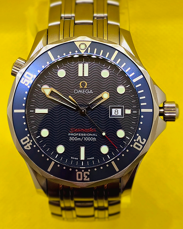 2011 Omega Seamaster Professional 300M 41MM Quartz Blue Dial Steel Bracelet (2221.80.00)