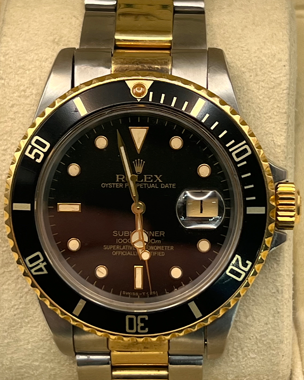 Rolex Submariner Date 40MM Black Dial Two-Tone Bracelet (16803)