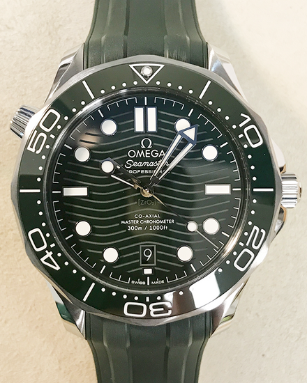 2024 Omega Seamaster Diver 300M "Seaweed" 42MM Green Dial Rubber Strap (210.32.42.20.10.001)