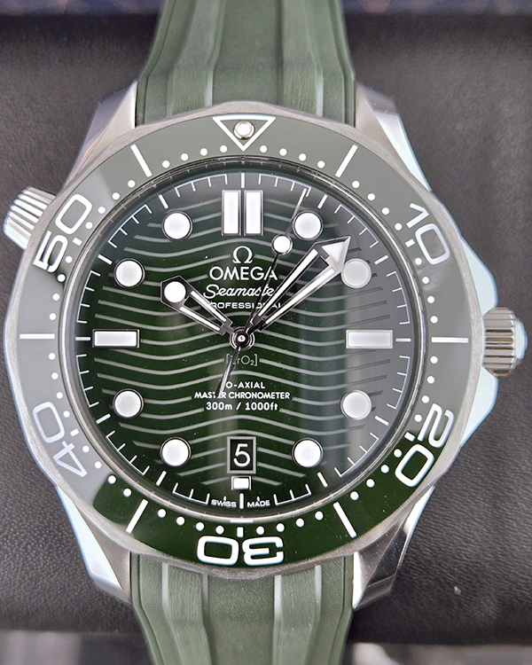 2023 Omega Seamaster Diver 300M "Seaweed" 42MM Green Dial Rubber Strap (210.32.42.20.10.001)