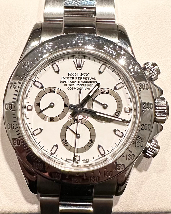 2005 (D serial) Rolex Cosmograph Daytona 40MM White Dial Oystersteel Bracelet (116520)