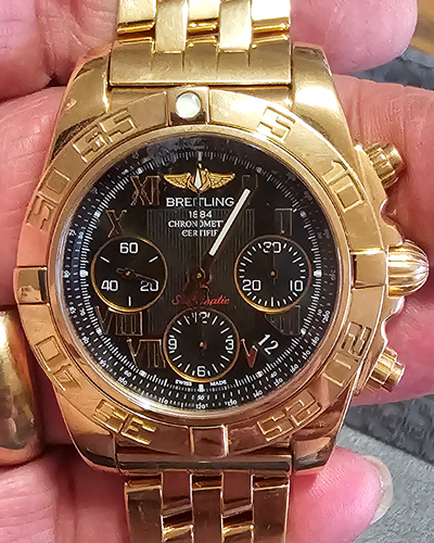 2012 Breitling Chronomat 41MM Black Dial Gold Bracelet (HB0140)