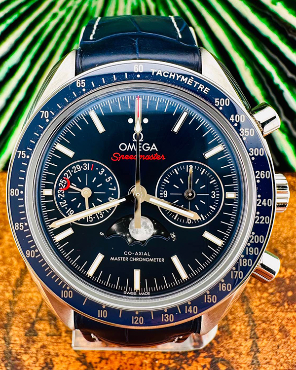 2017 Omega Speedmaster Moonphase Moonwatch 44.25MM Blue Dial Leather Strap (304.33.44.52.03.001)