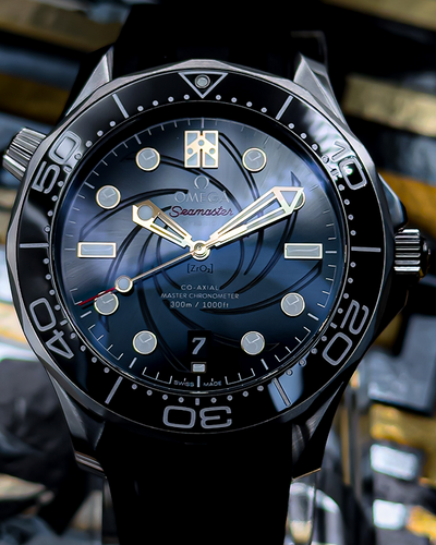 2020 Omega Seamaster Diver 300M "James Bond" L.E. 42MM Black Dial Rubber Strap (210.22.42.20.01.004)