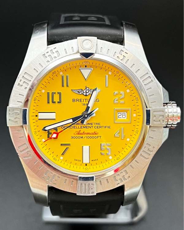 No Reserve - 2018 Breitling Avenger II Seawolf "Cobra Yellow" 45MM Strap Yellow Dial (A1733110/I519)