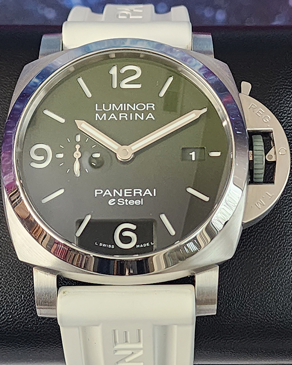 2023 Panerai Luminor Marina "Verde Smeraldo" 44MM Green Dial Rubber Strap (PAM01356)