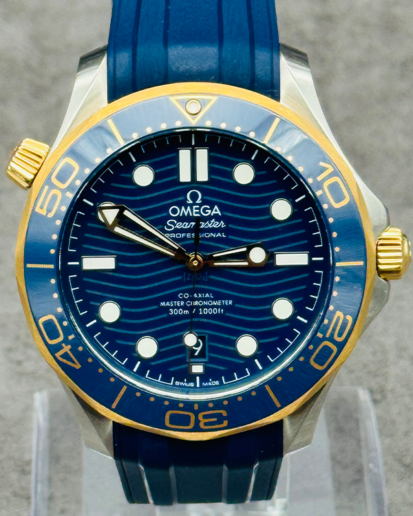 2023 Omega Seamaster Professional Diver 300M 42MM Blue Dial Rubber Strap (210.22.42.20.03.001)