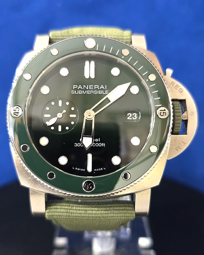 2024 Panerai Submersible QuarantaQuattro Verde Smeraldo 44MM Green Dial Textile Strap (PAM01287)