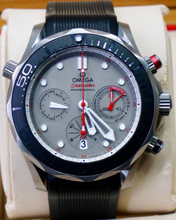 2016 Omega Seamaster Diver 300M ETNZ Edition 44MM Grey Dial Rubber Strap (212.92.44.50.99.001)