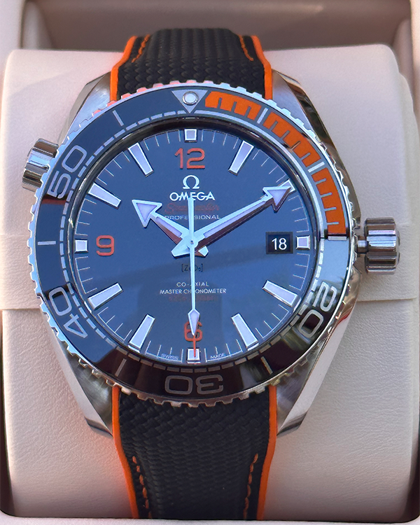 2020 Omega Seamaster Planet Ocean 43.5MM Black Dial Rubber Strap (215.32.44.21.01.001)