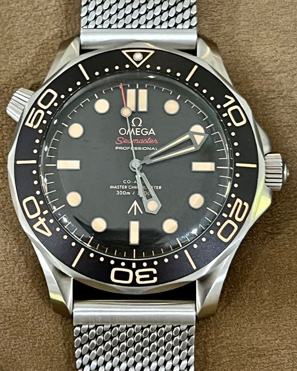 2022 Omega Seamaster Diver 300M "007" Edition 42MM Brown Dial Steel Bracelet (210.90.42.20.01.001)