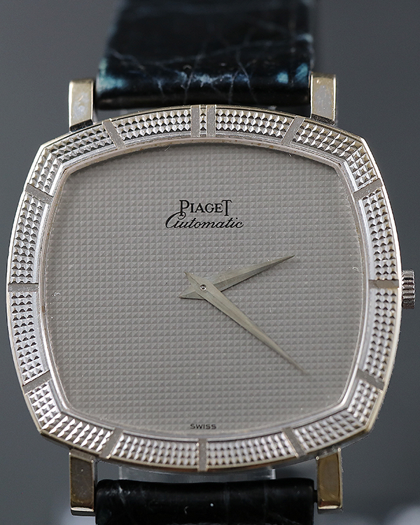 Piaget Dress 32.5MM Black Dial Leather Strap (12427)