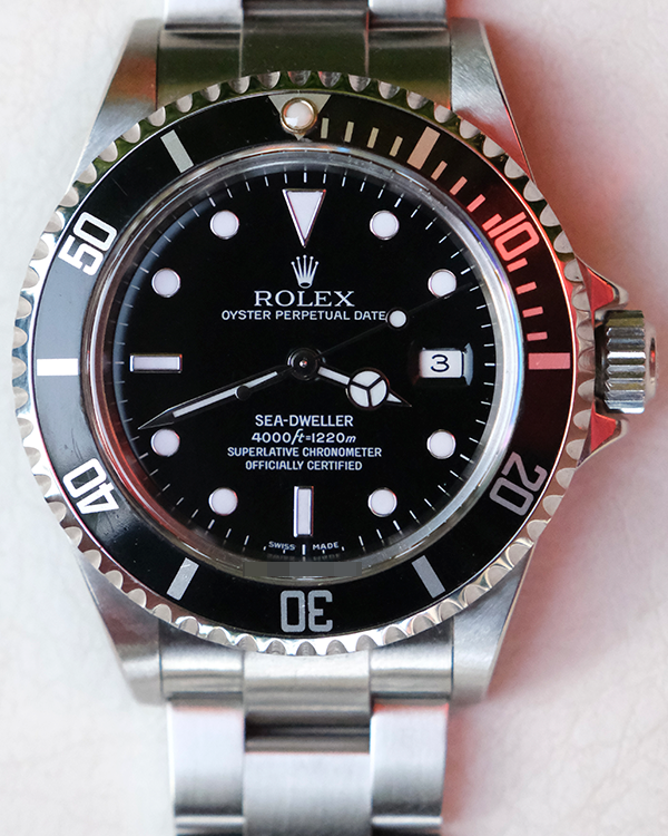 Rolex Sea-Dweller 4000 40MM Black Dial Oyster Bracelet (16600)