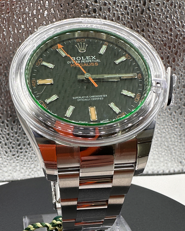 2023 Rolex Milgauss Oystersteel Black Dial (116400GV)