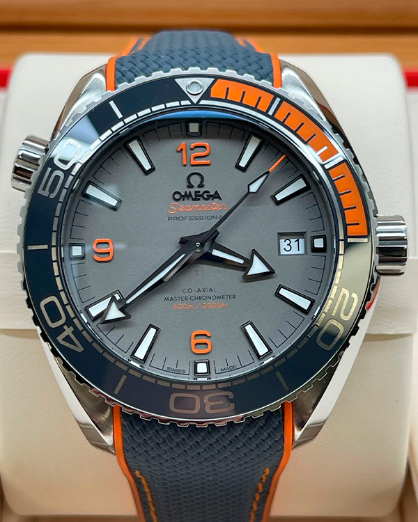 2016 Omega Seamaster Planet Ocean 600M 43.5MM Grey Dial Rubber Strap (215.92.44.21.99.001)