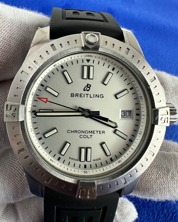 No Reserve - Breitling Chronomat Colt 41MM Silver Dial Rubber Strap (A17313)