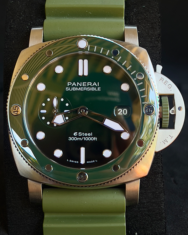 2022 Panerai Submersible QuarantaQuattro Verde Smeraldo 44MM Green Dial Rubber Strap (PAM01287)