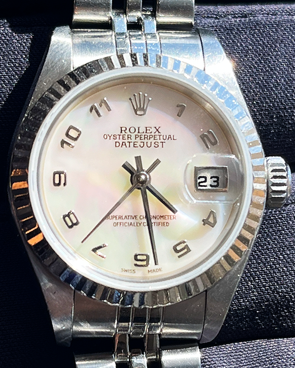 Rolex Lady-Datejust 26MM Mother of Pearl Dial Jubilee Bracelet (79174)