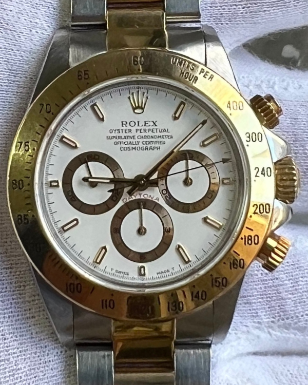 Rolex Daytona Cosmograph 40MM White Dial Two-Tone Bracelet (16523)