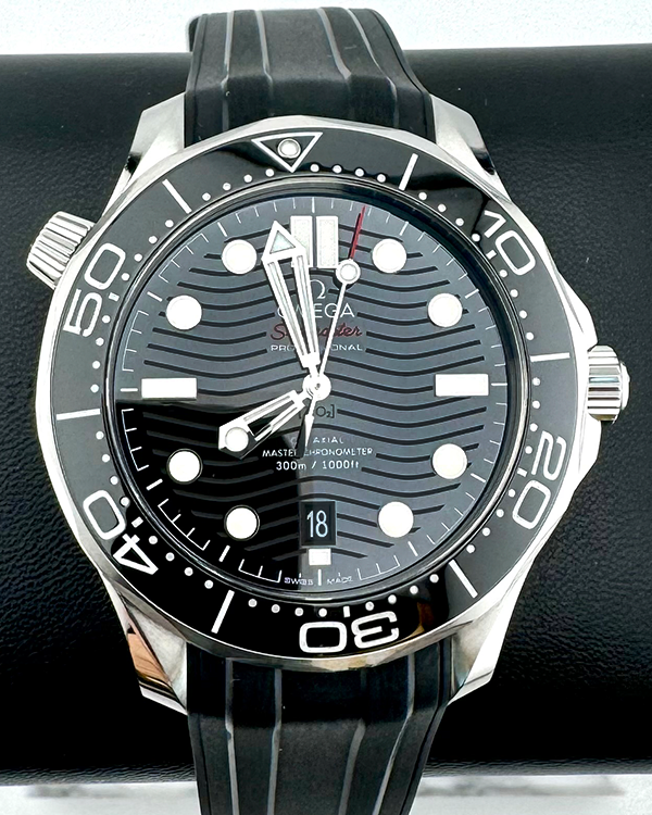 No Reserve - 2019 Omega Seamaster 300M 42MM Black DialRubber Strap (210.32.42.20.01.001)