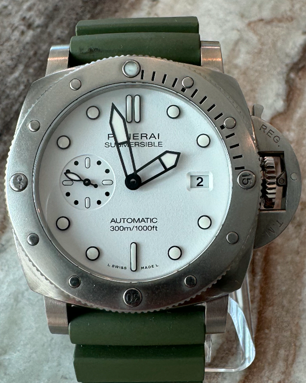 2024 Panerai Submersible Quaranta Quattro Bianco 44MM White Dial Rubber Strap (PAM01226)