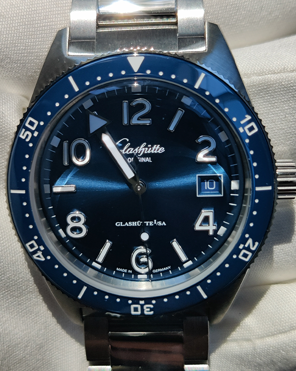 2023 Glashütte Original SeaQ 39.5MM Blue Dial Steel Bracelet (1-39-11-09-81-70)