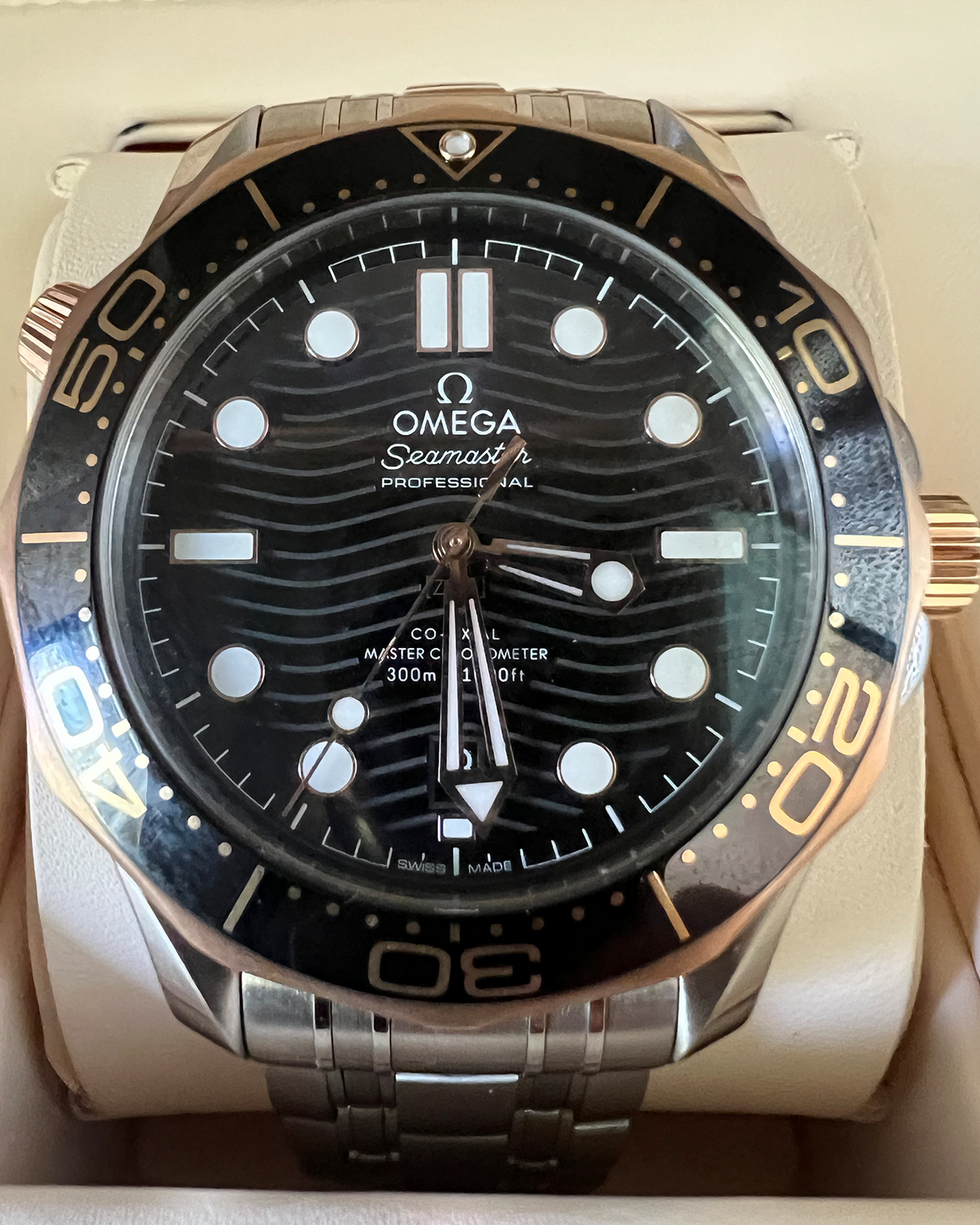 2023 Omega Seamaster Professional Diver 300M 42MM Bracelet Two-Tone Black Dial (210.22.42.20.01.002)