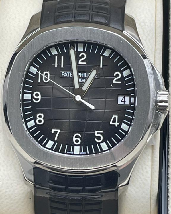 2019 Patek Phillipe Aquanaut 40.8MM Steel Black Dial (5167A-001)