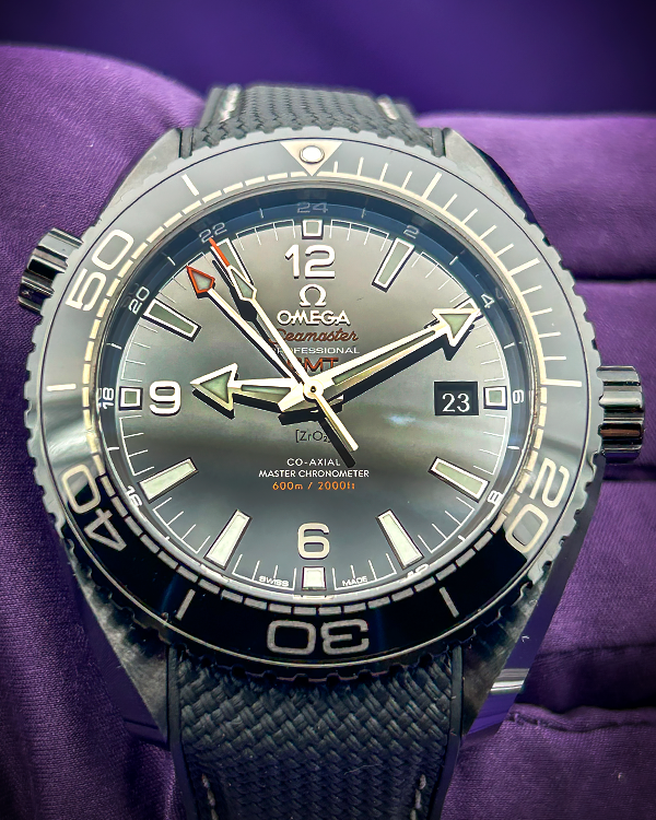 2022 Omega Seamaster Planet Ocean 600M "Deep Black" 45.5MM Black Dial Rubber Strap (215.92.46.22.01.001)