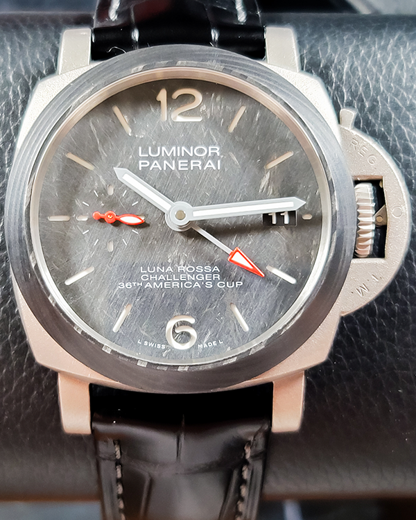 2021 Panerai Luminor Luna Rossa GMT Limited Edition 42MM Black Dial Leather Strap (PAM01096)