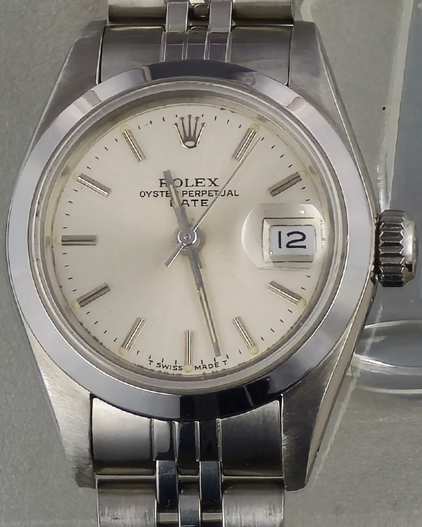 Rolex Oyster Perpetual Lady Date 26MM Silver Dial Jubilee Bracelet (69160)