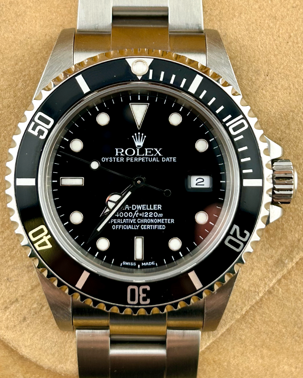 2000 (P Serial) Rolex Sea-Dweller 4000 40MM Black Dial Oyster Bracelet (16600)